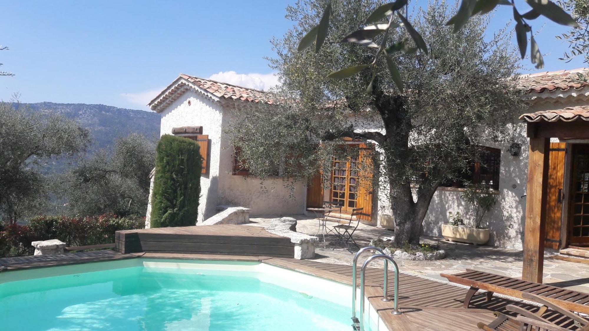 Maison De Avec Piscine * Berre-les-Alpes